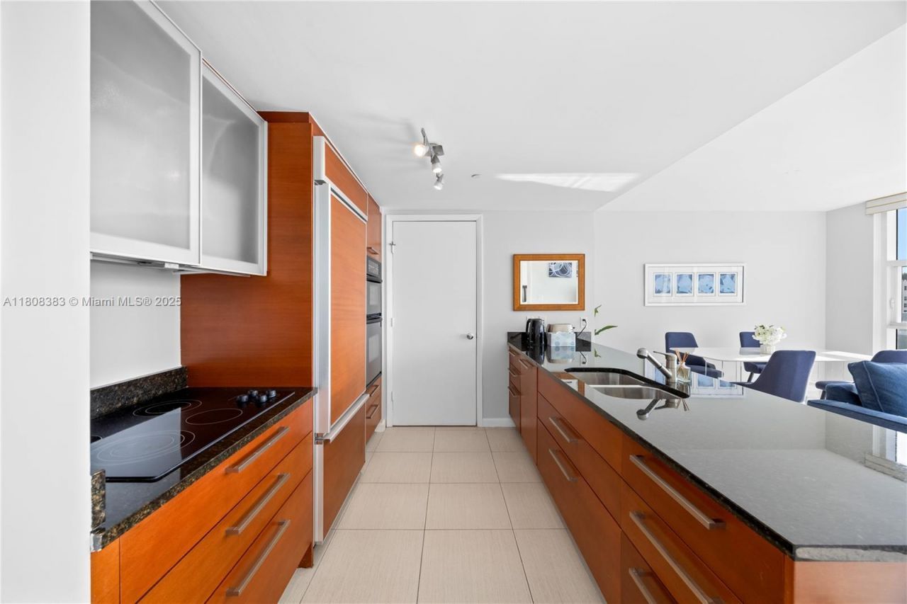 1830 S Ocean Dr, Unit 1807, Hallandale Beach, FL 33009 Photo