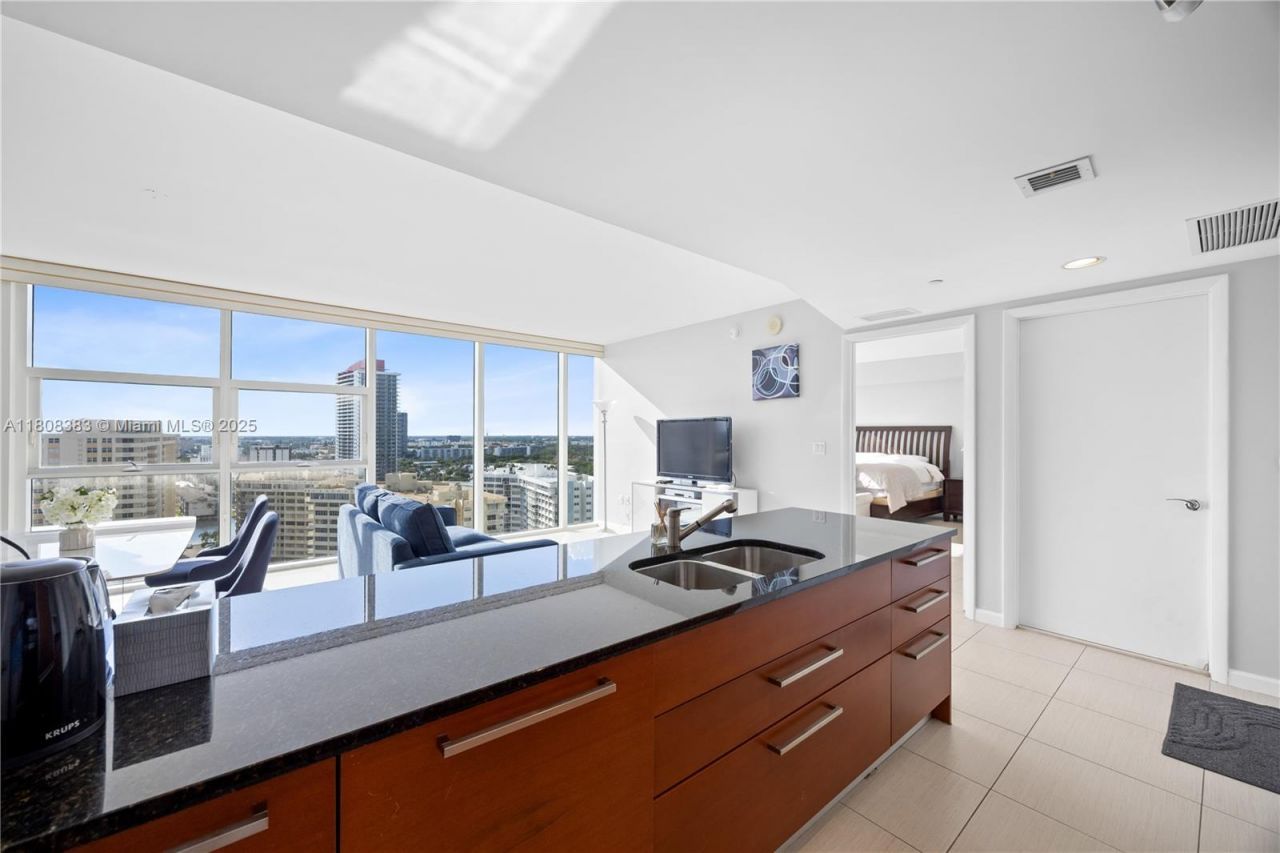1830 S Ocean Dr, Unit 1807, Hallandale Beach, FL 33009 Photo