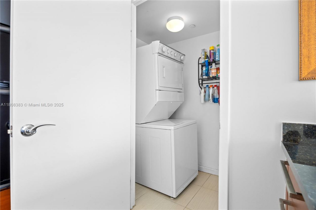 1830 S Ocean Dr, Unit 1807, Hallandale Beach, FL 33009 Photo