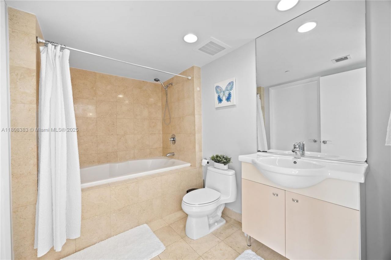 1830 S Ocean Dr, Unit 1807, Hallandale Beach, FL 33009 Photo