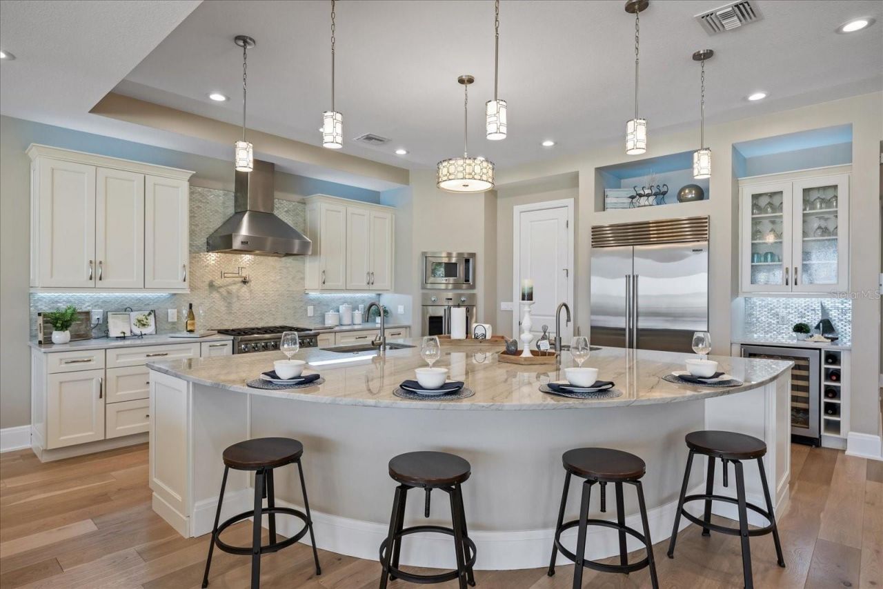 2 Gulf Boulevard, Indian Rocks Beach, FL 33785 Photo