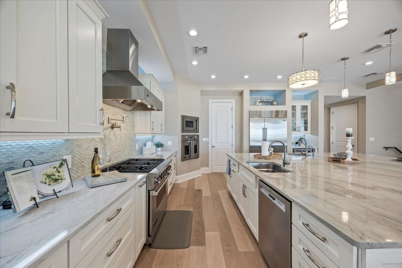 2 Gulf Boulevard, Indian Rocks Beach, FL 33785 Photo