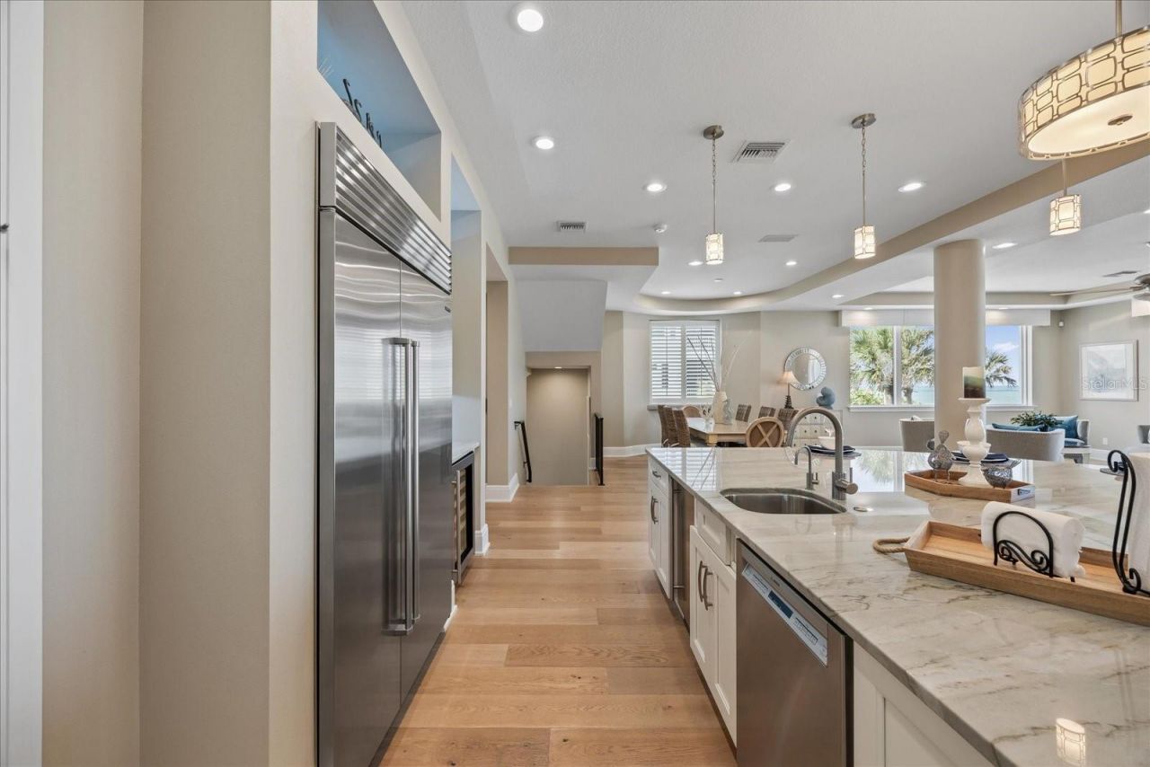 2 Gulf Boulevard, Indian Rocks Beach, FL 33785 Photo