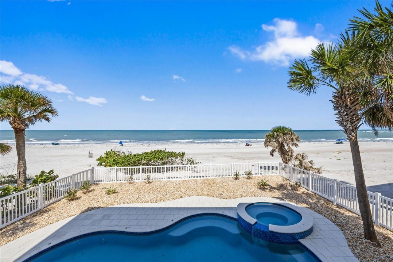 2 Gulf Boulevard, Indian Rocks Beach, FL 33785 Photo