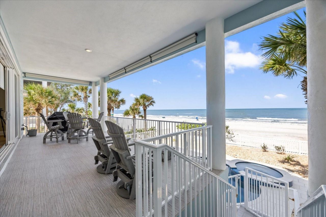 2 Gulf Boulevard, Indian Rocks Beach, FL 33785 Photo