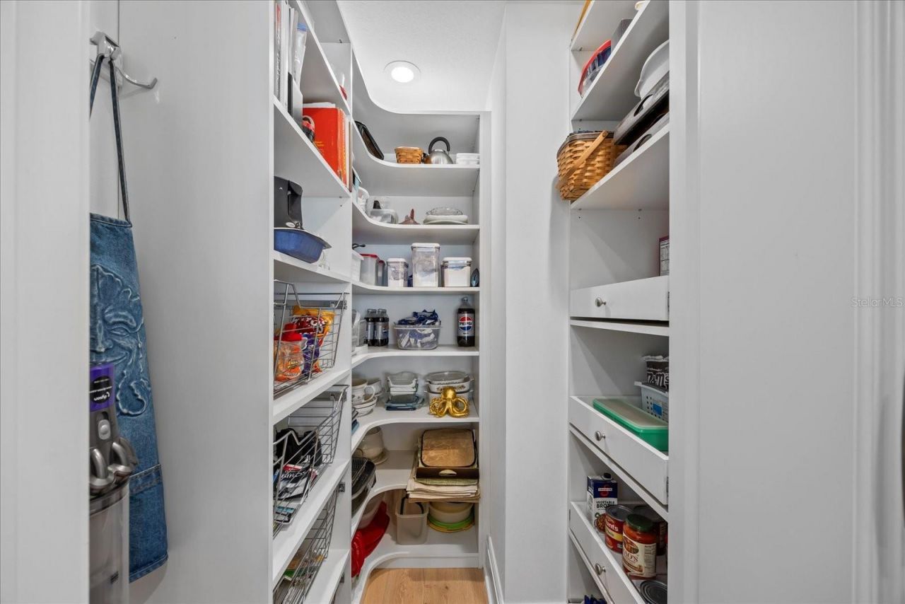 2 Gulf Boulevard, Indian Rocks Beach, FL 33785 Photo