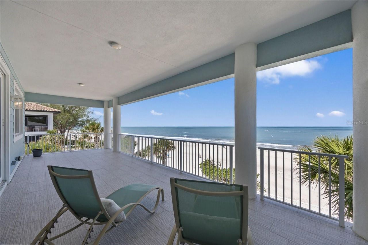 2 Gulf Boulevard, Indian Rocks Beach, FL 33785 Photo