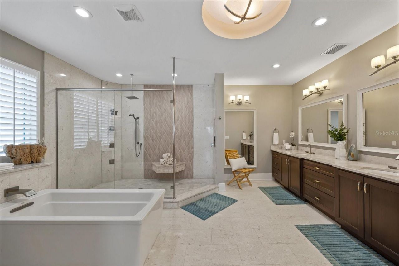 2 Gulf Boulevard, Indian Rocks Beach, FL 33785 Photo