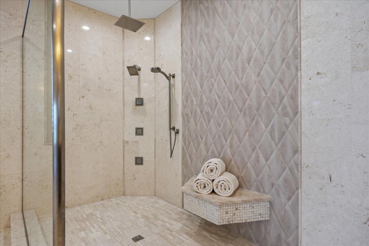 2 Gulf Boulevard, Indian Rocks Beach, FL 33785 Photo