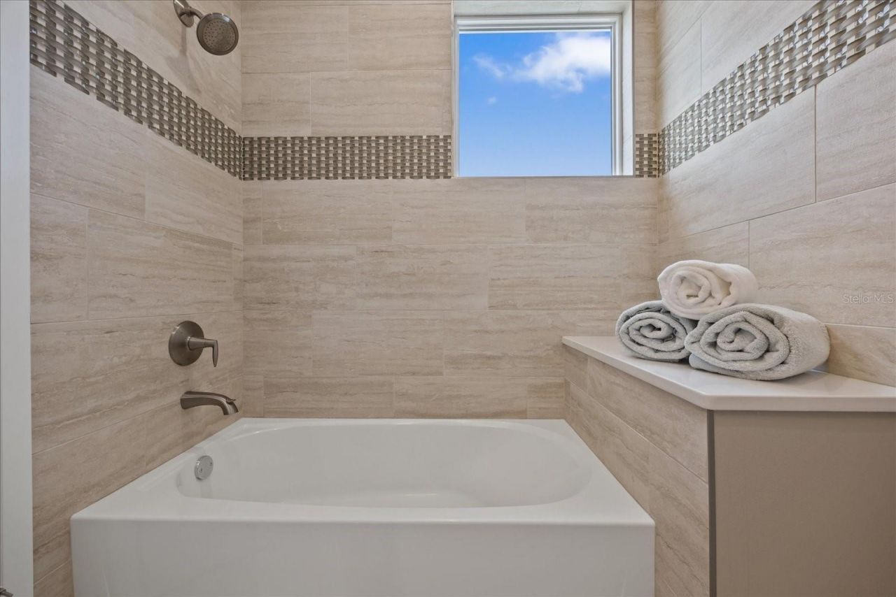 2 Gulf Boulevard, Indian Rocks Beach, FL 33785 Photo