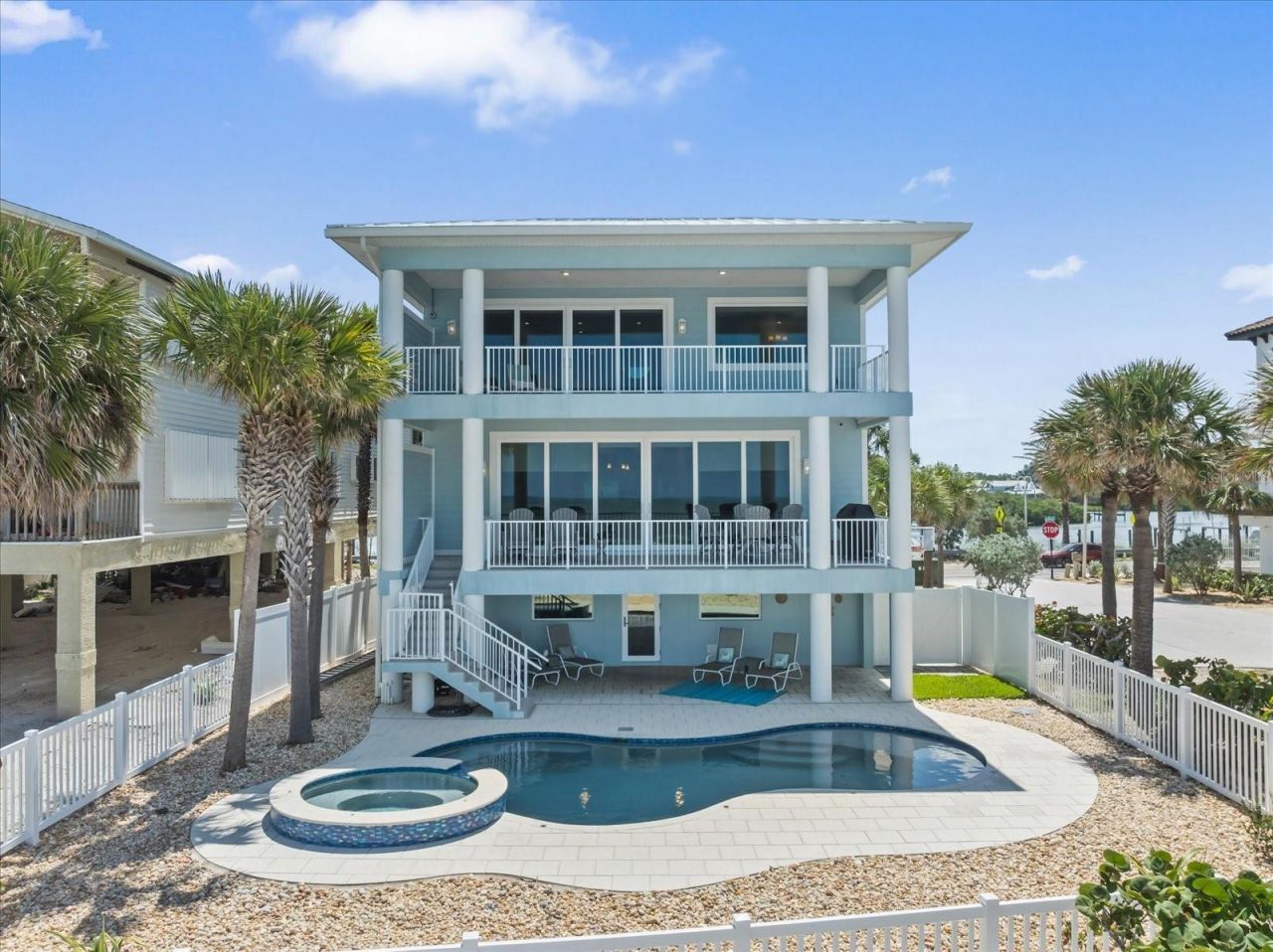 2 Gulf Boulevard, Indian Rocks Beach, FL 33785 Photo