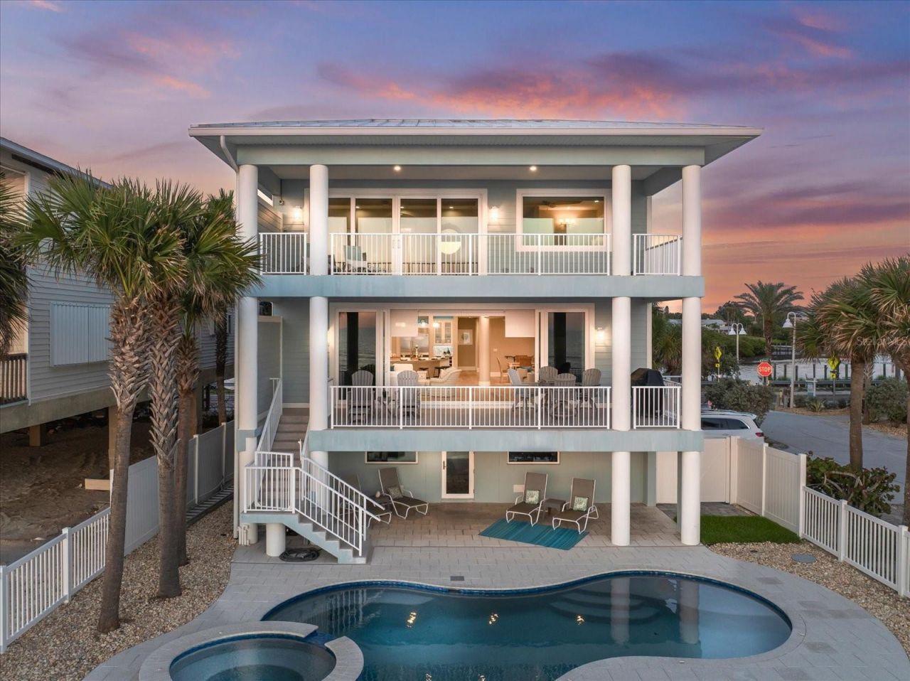 2 Gulf Boulevard, Indian Rocks Beach, FL 33785 Photo