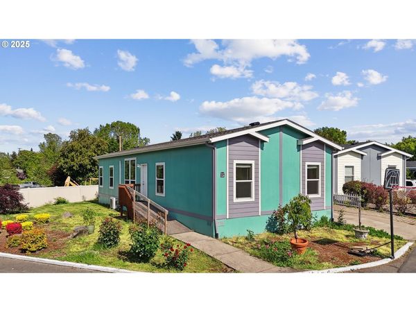 547 SW GEORGETOWN WAY, Unit 27, Beaverton, OR 97006