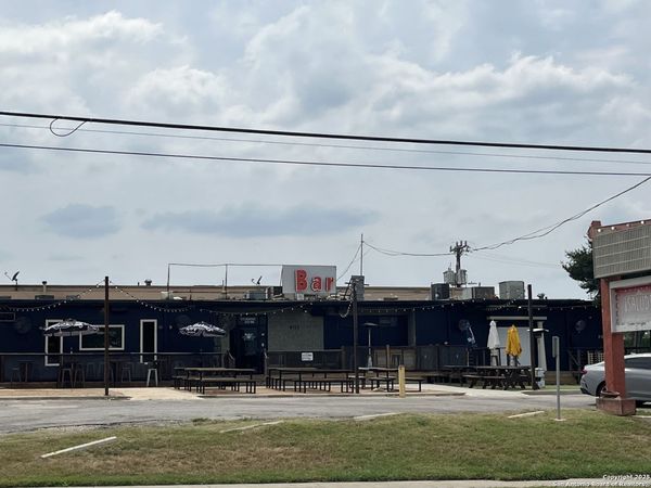 8123 Broadway, San Antonio, TX 78209