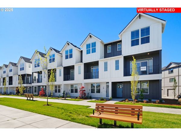 3350 SE HAMMOCK LN, Hillsboro, OR 97123