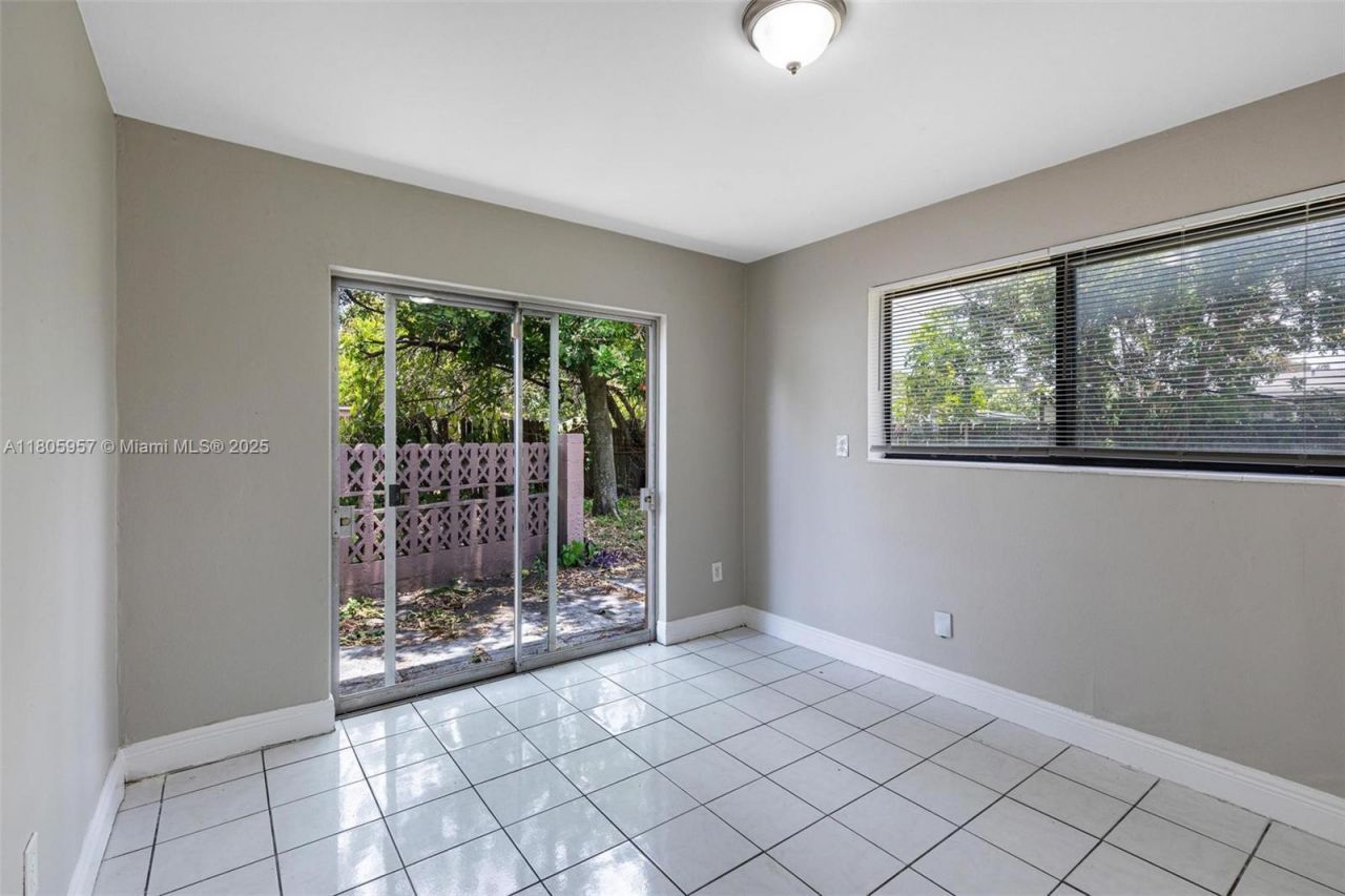 4960 NW 11th Ct, Lauderhill, FL 33313 Photo