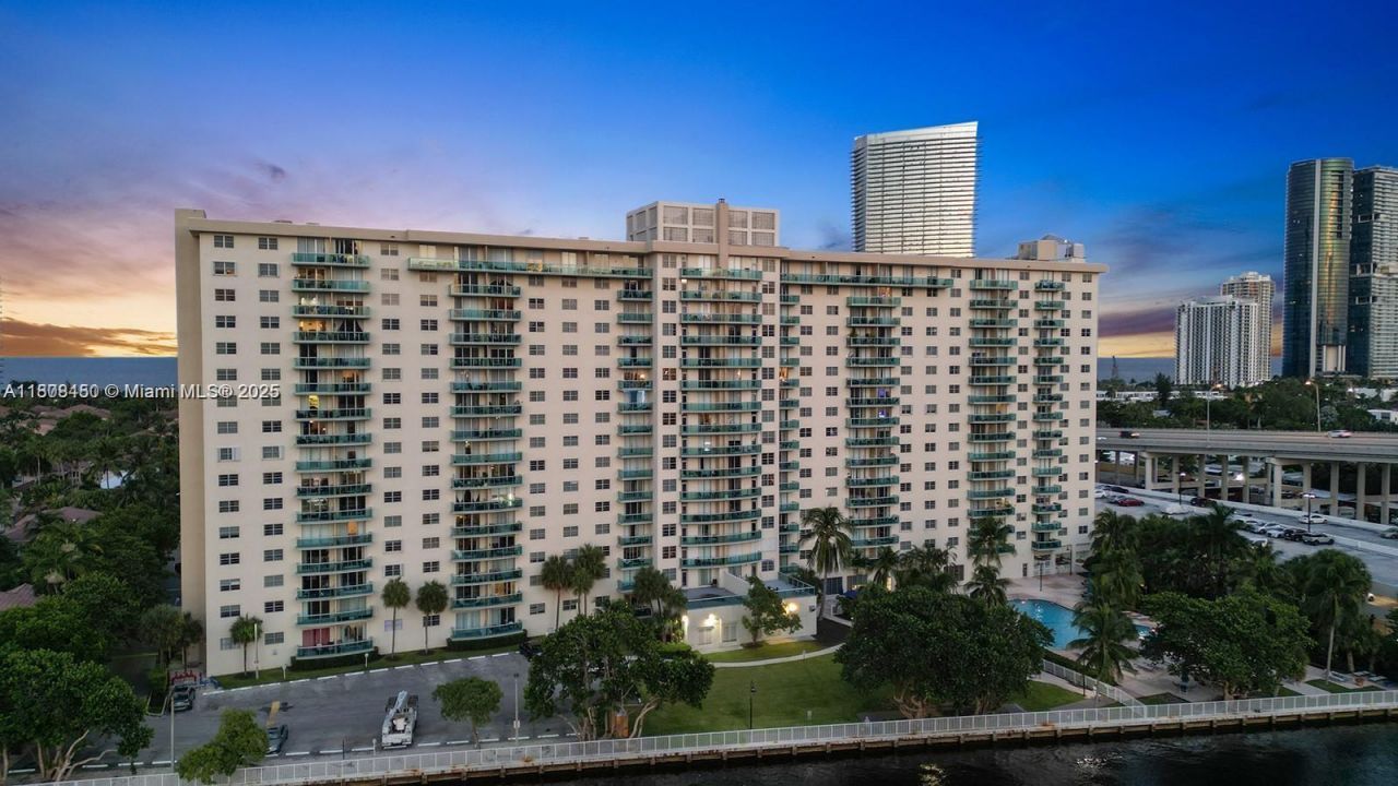 19390 Collins Ave, Unit 217, Sunny Isles Beach, FL 33160 Photo