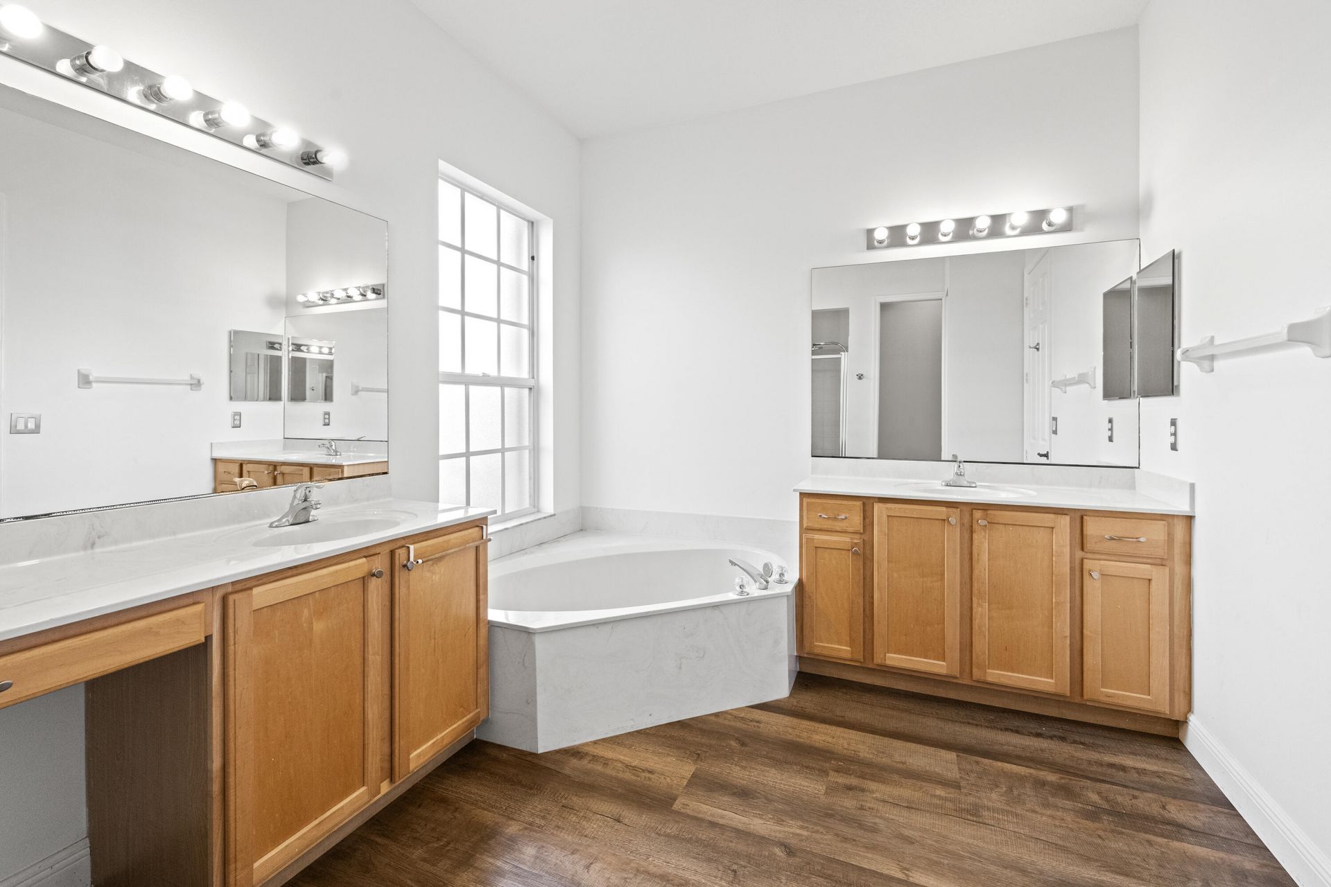 525 SW Lake Manatee Way, Port Saint Lucie, FL 34986 Photo