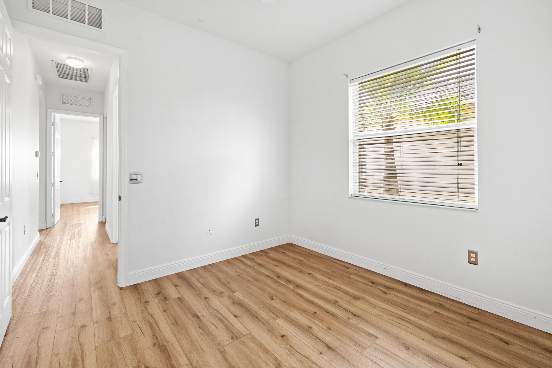 525 SW Lake Manatee Way, Port Saint Lucie, FL 34986 Photo