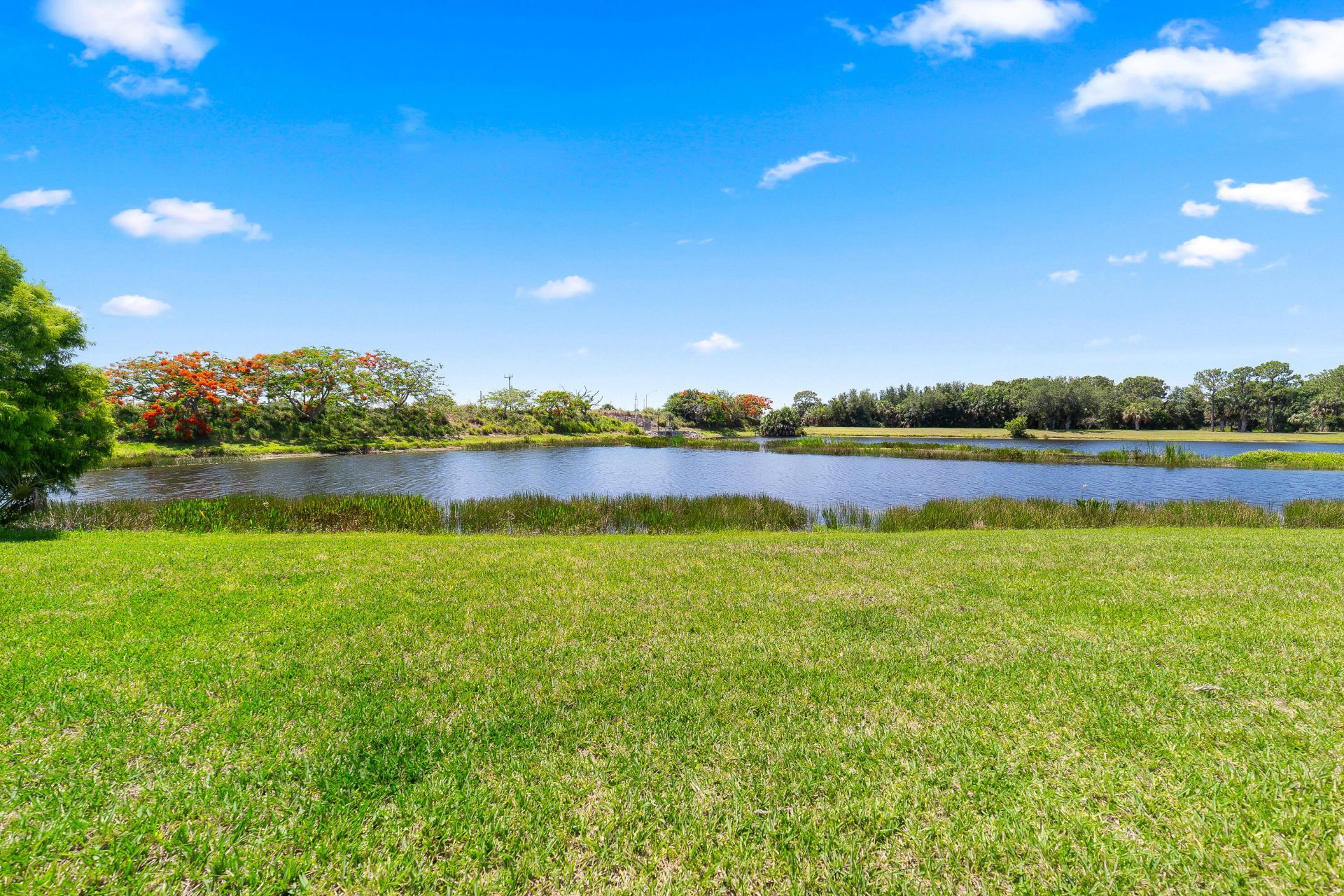 525 SW Lake Manatee Way, Port Saint Lucie, FL 34986 Photo