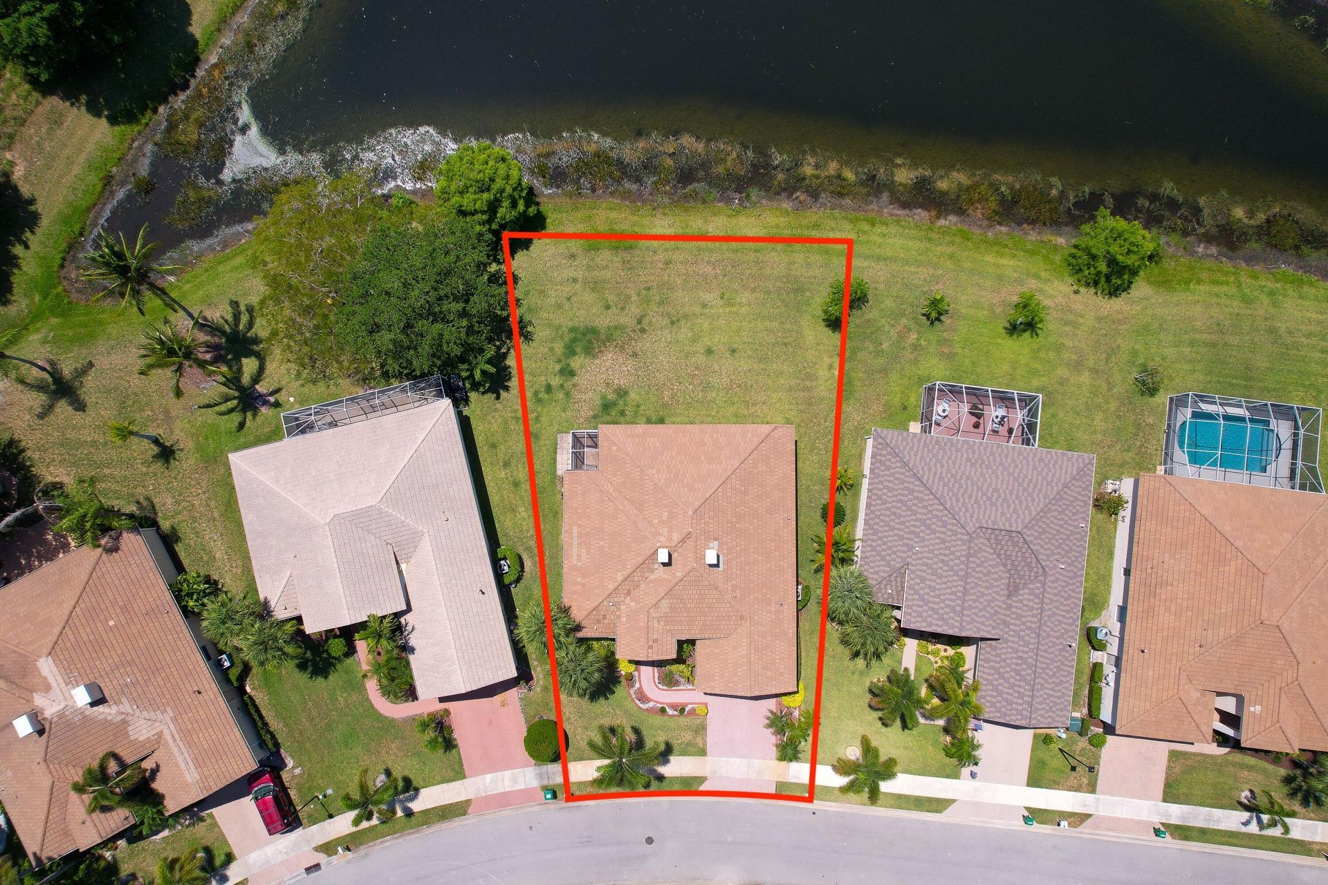 525 SW Lake Manatee Way, Port Saint Lucie, FL 34986 Photo