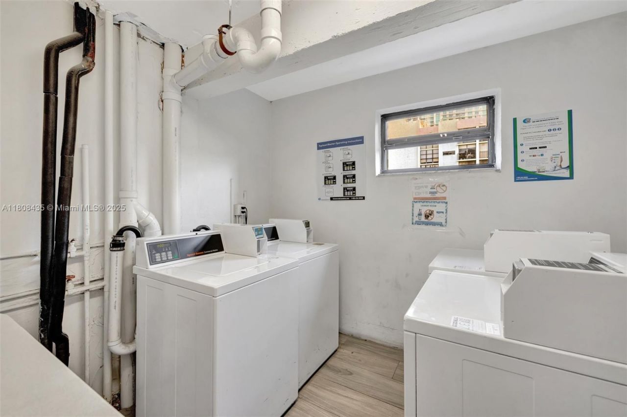 16919 N Bay Rd, Unit 521, Sunny Isles Beach, FL 33160 Photo