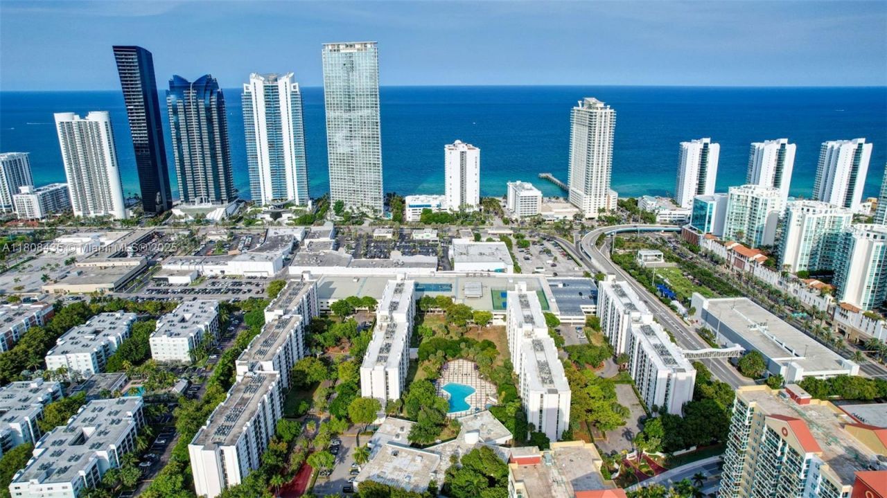 16919 N Bay Rd, Unit 521, Sunny Isles Beach, FL 33160 Photo