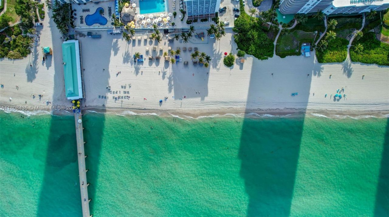 16919 N Bay Rd, Unit 521, Sunny Isles Beach, FL 33160 Photo