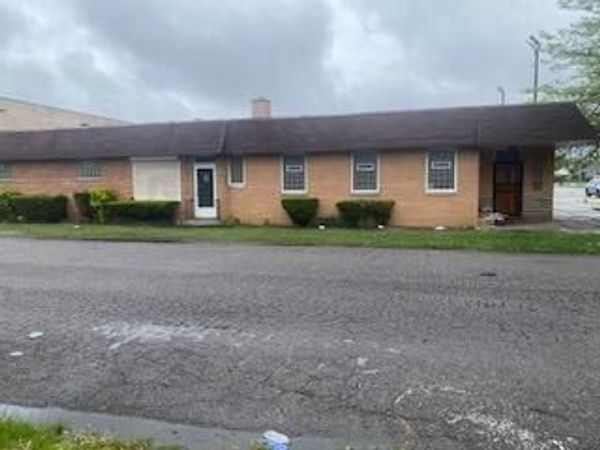 15560 Puritan Avenue, Detroit, MI 48227