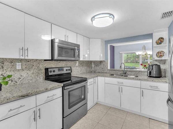 821 NW 91st Ter, Unit 821, Plantation, FL 33324