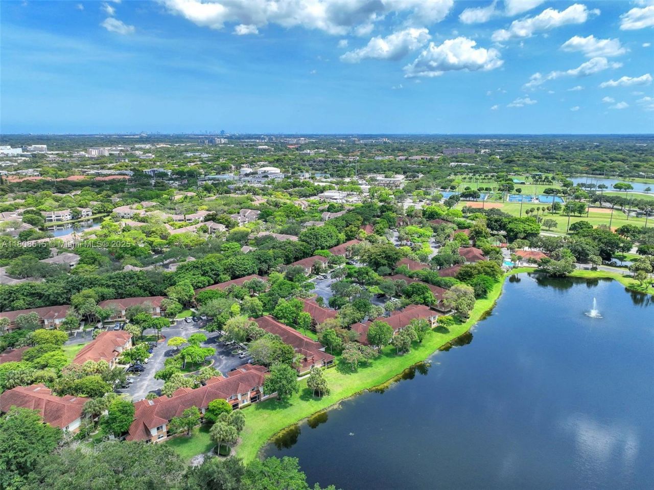 821 NW 91st Ter, Unit 821, Plantation, FL 33324 Photo