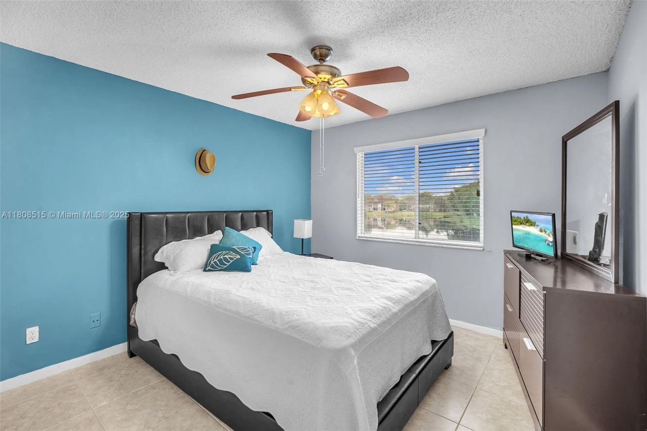 821 NW 91st Ter, Unit 821, Plantation, FL 33324 Photo