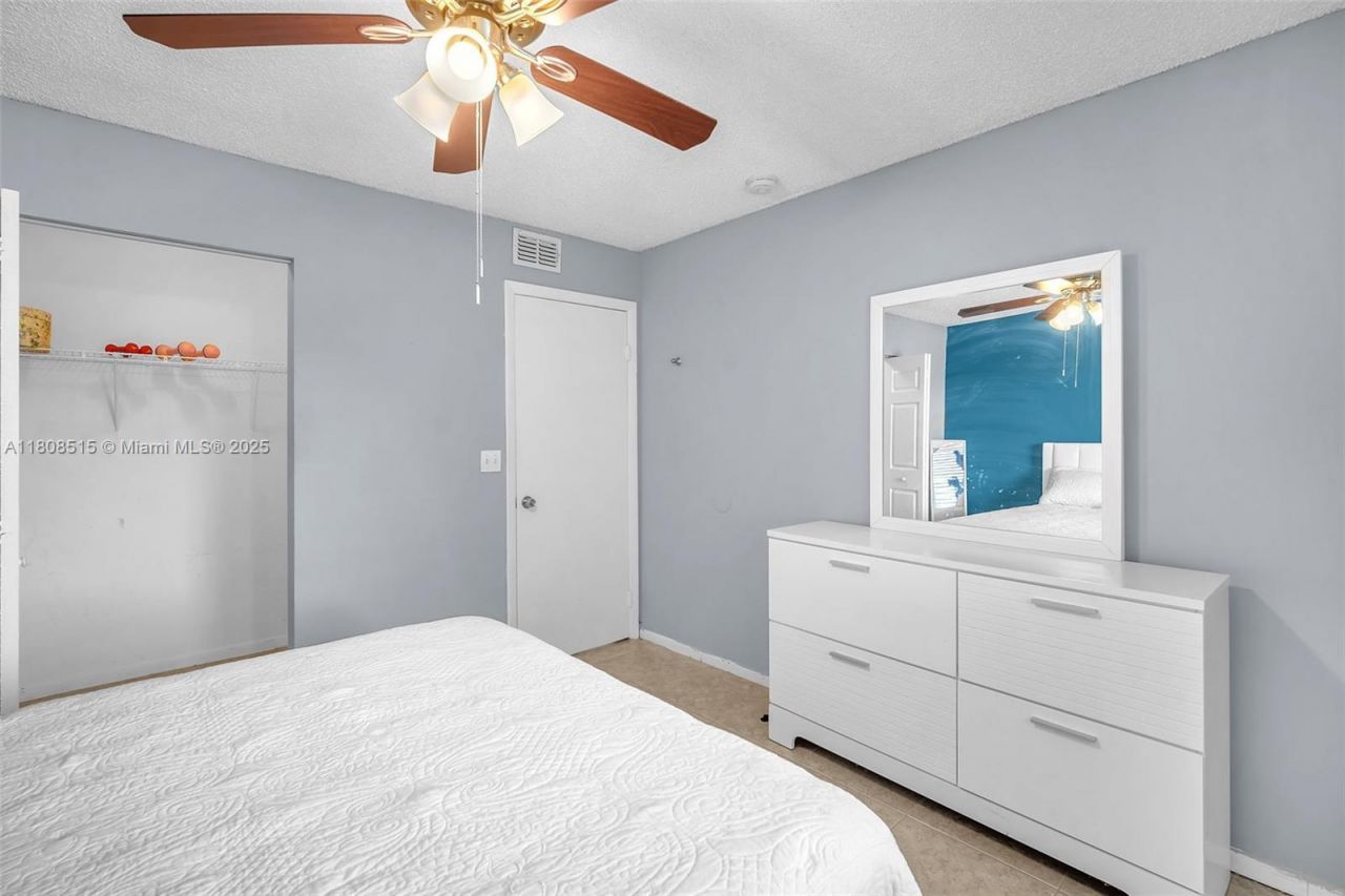 821 NW 91st Ter, Unit 821, Plantation, FL 33324 Photo