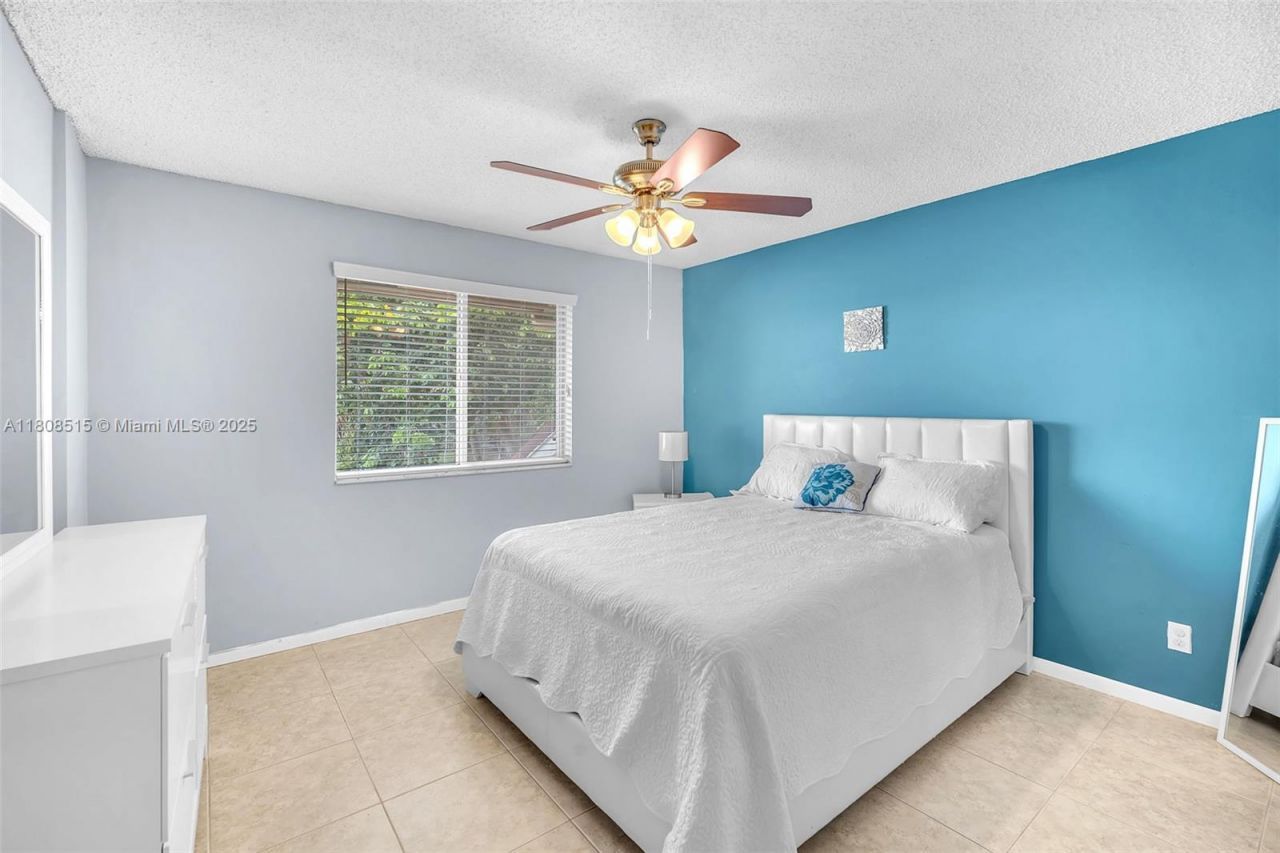 821 NW 91st Ter, Unit 821, Plantation, FL 33324 Photo