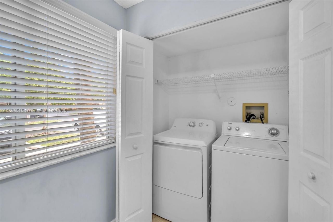 821 NW 91st Ter, Unit 821, Plantation, FL 33324 Photo