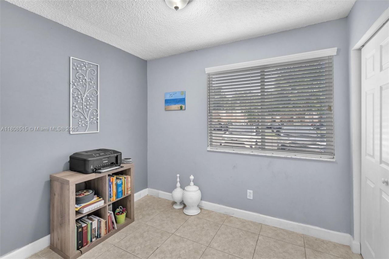 821 NW 91st Ter, Unit 821, Plantation, FL 33324 Photo