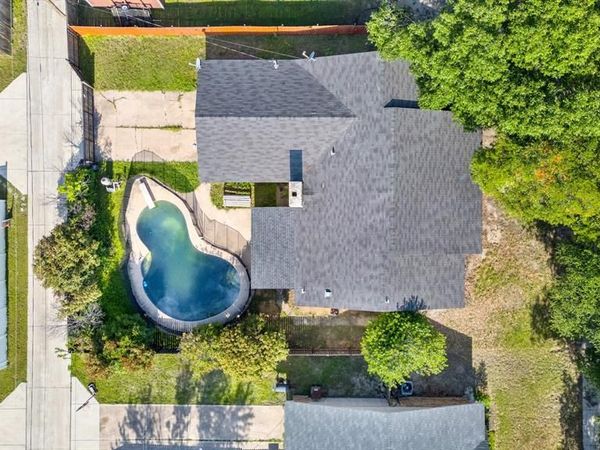 745 Oakland Street, Grand Prairie, TX 75052