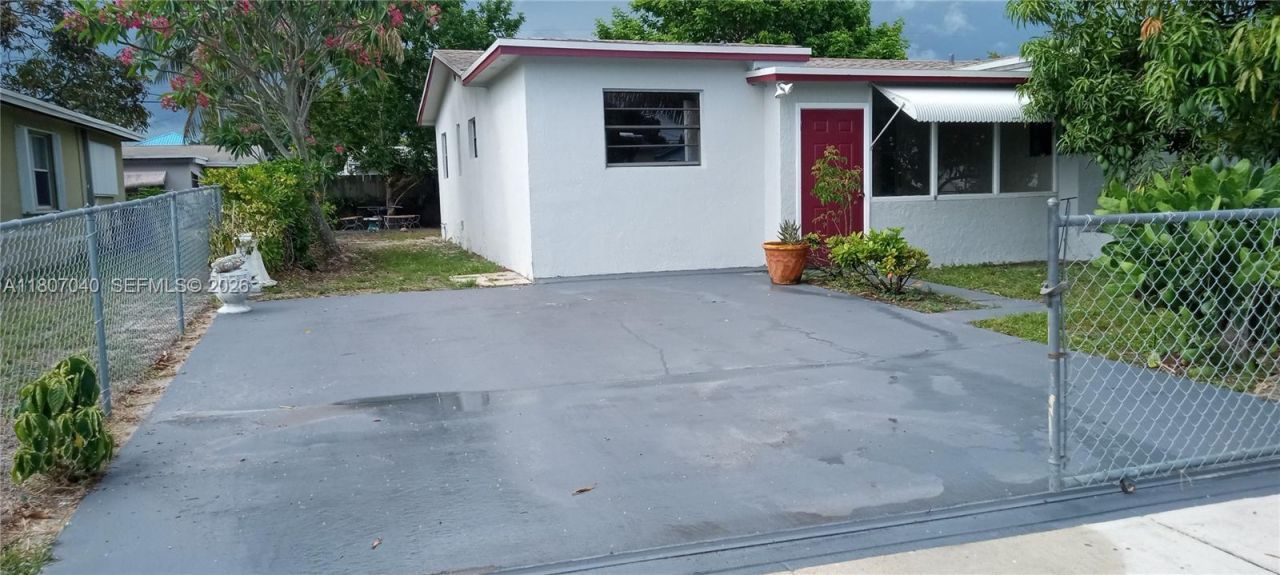 3161 NW 5th St, Lauderhill, FL 33311 Main Photo