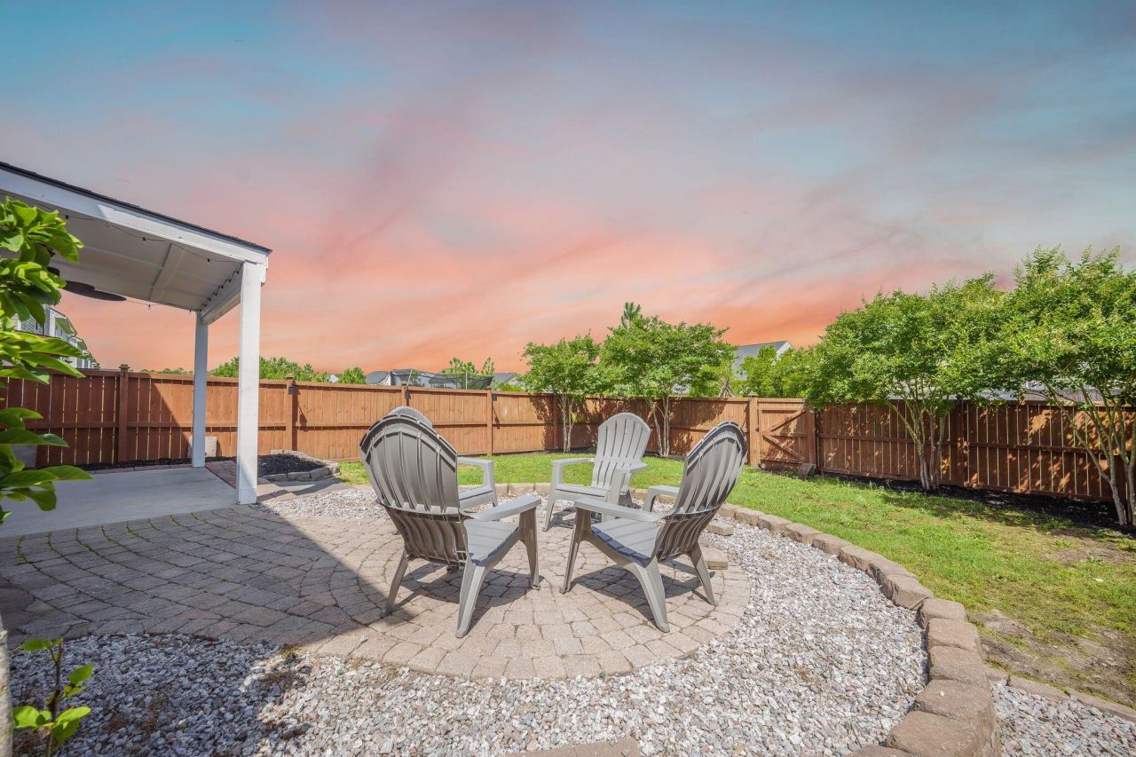 743 Redbud Lane Photo 32