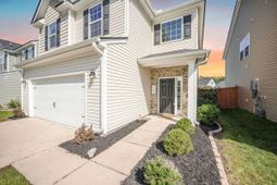 743 Redbud Lane photo 4