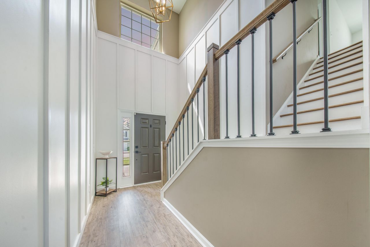 743 Redbud Lane Photo 7