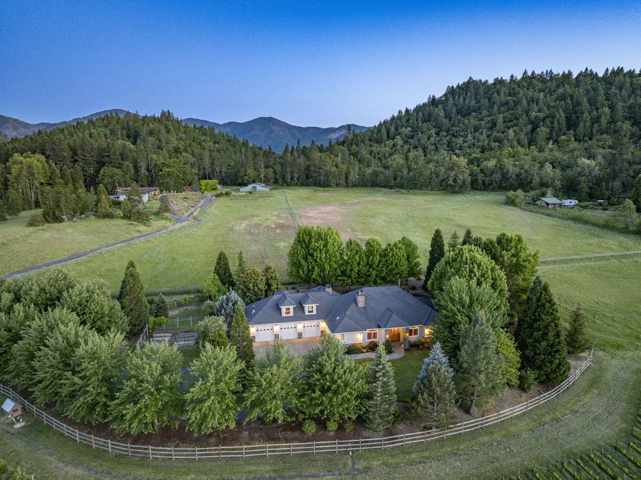 5719 Jerome Prairie Road, Grants Pass, OR 97527 Main Photo