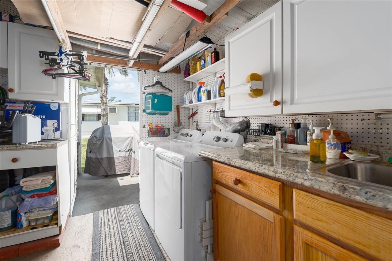 198 Tankey Drive, Palmetto, FL 34221 Photo