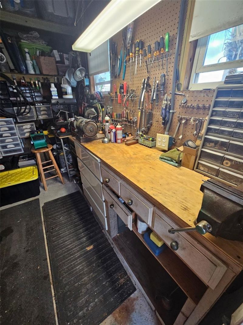 198 Tankey Drive, Palmetto, FL 34221 Photo