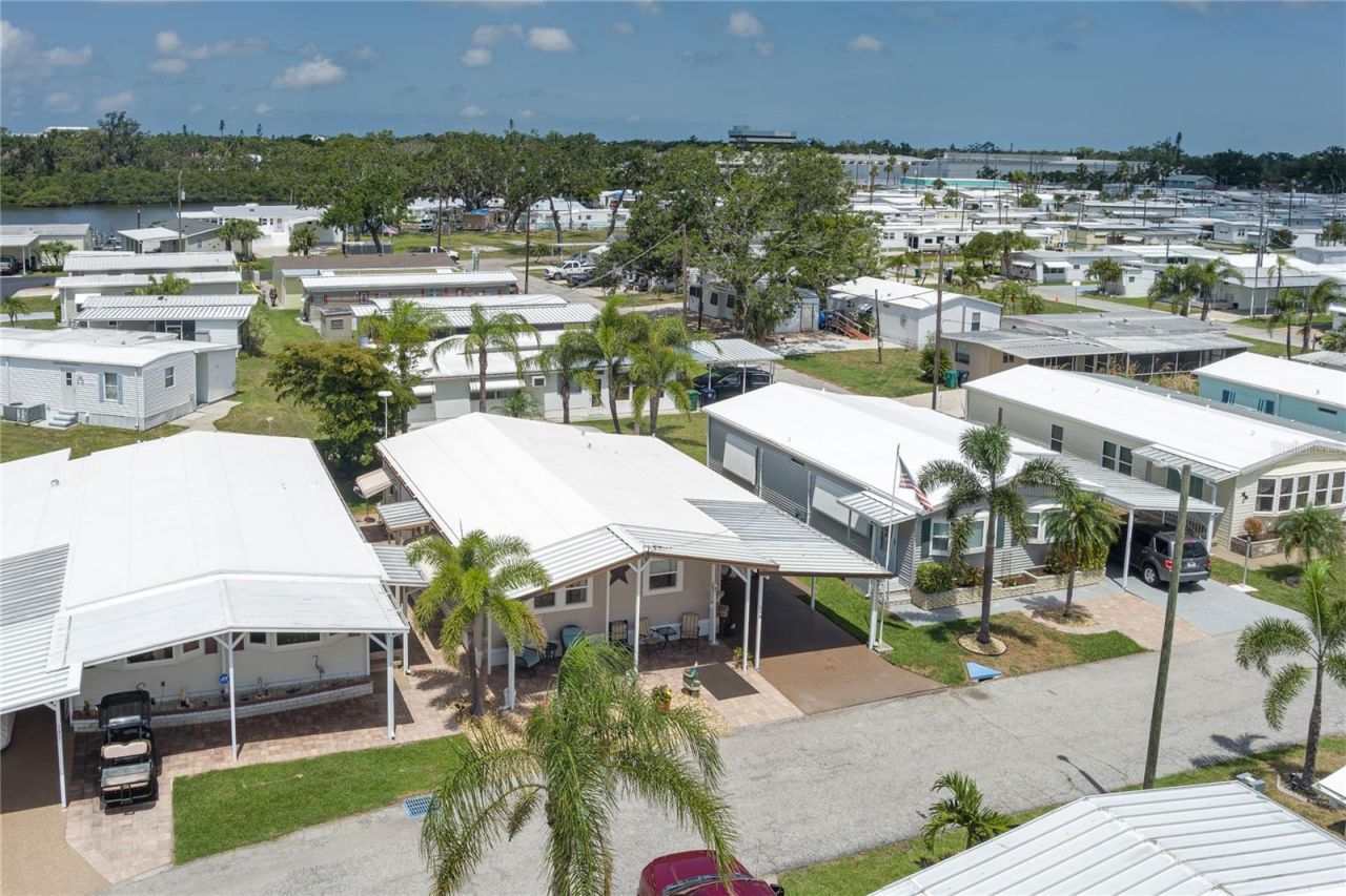 198 Tankey Drive, Palmetto, FL 34221 Photo