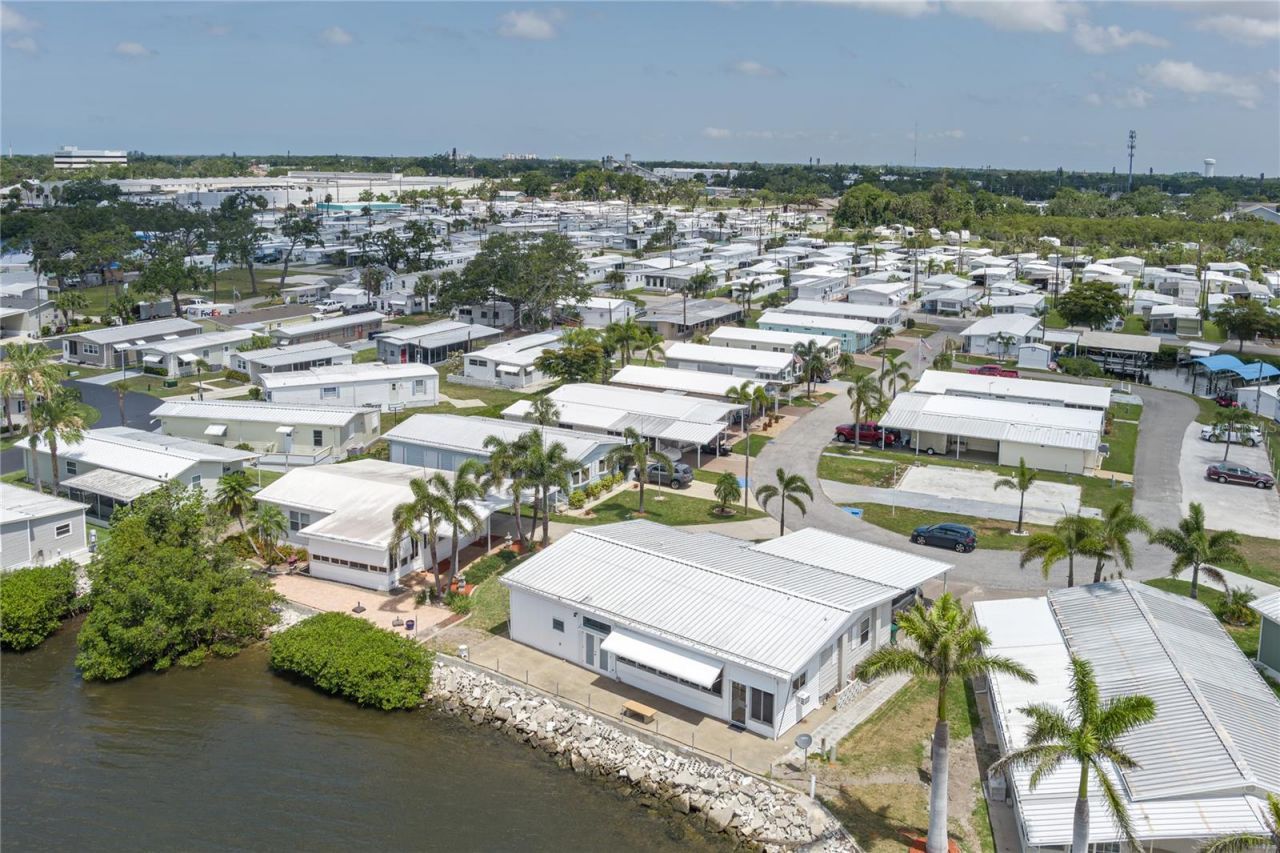 198 Tankey Drive, Palmetto, FL 34221 Photo