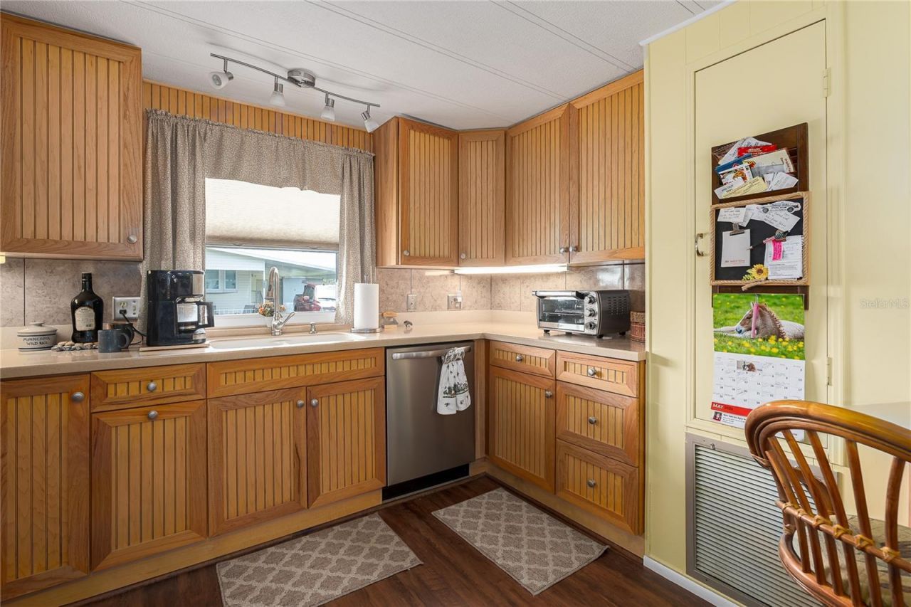 198 Tankey Drive, Palmetto, FL 34221 Photo