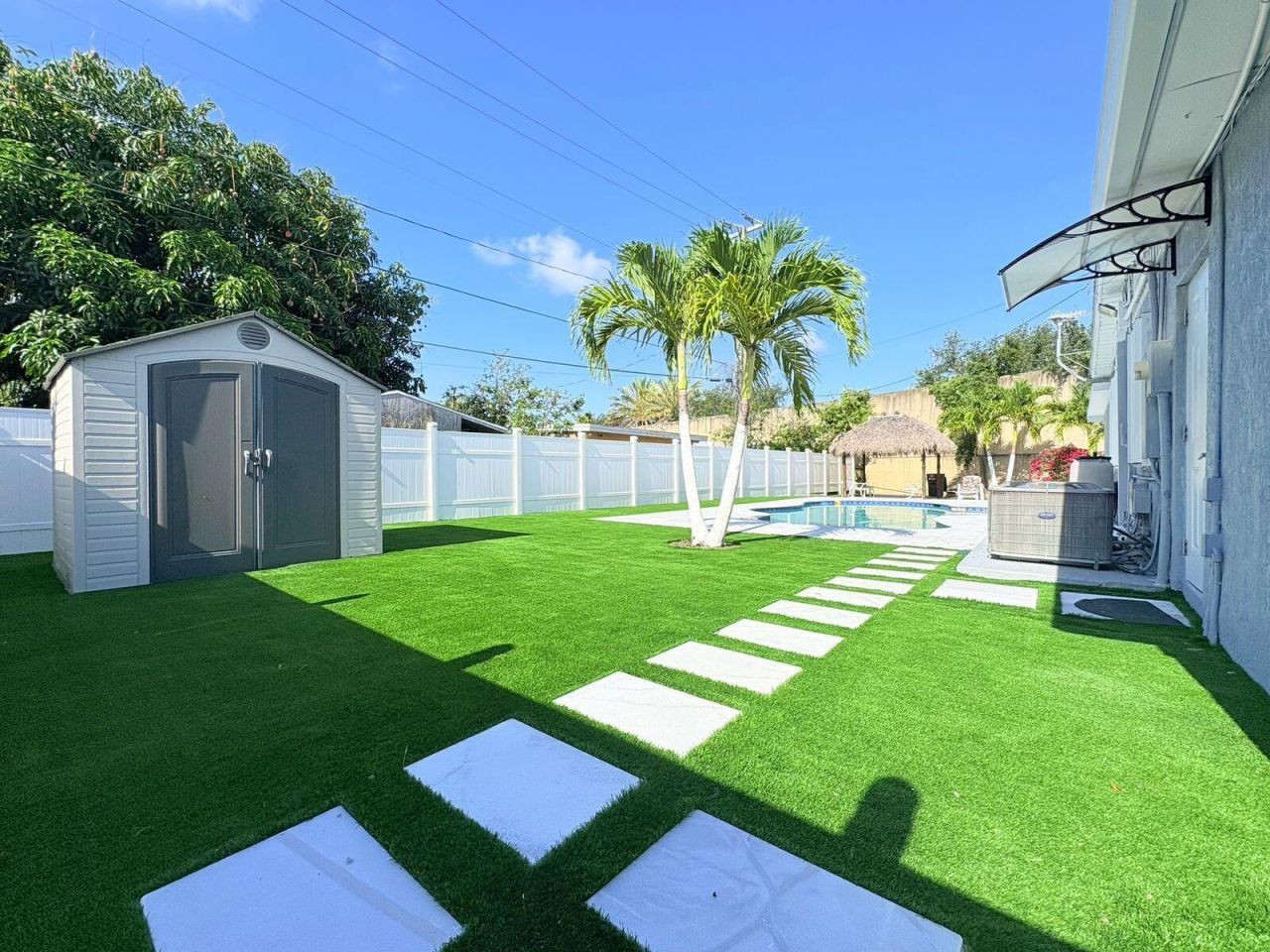 1034 Almeria Road, West Palm Beach, FL 33405 Photo