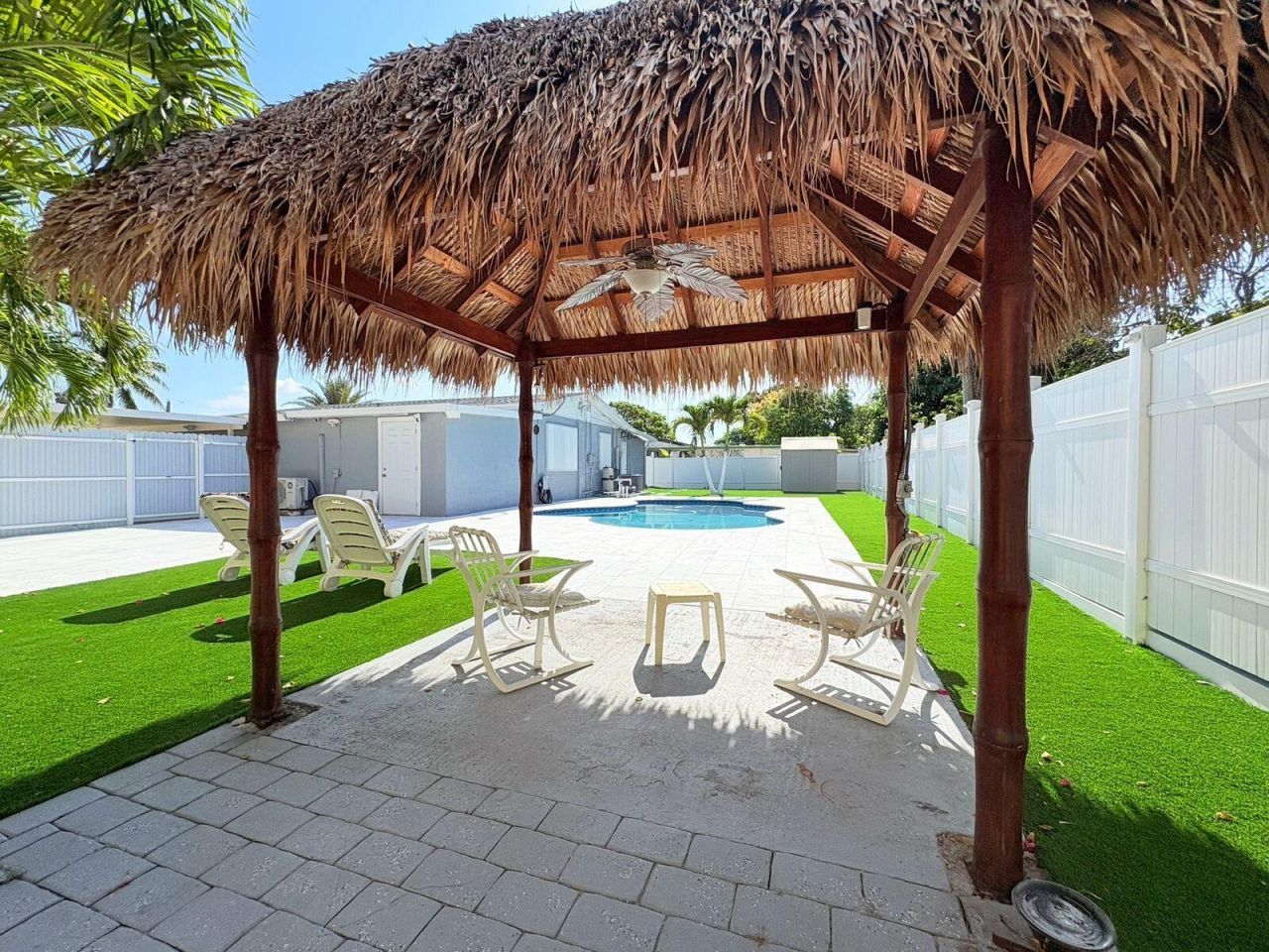 1034 Almeria Road, West Palm Beach, FL 33405 Photo