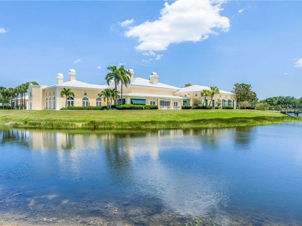 1510 Oak Harbor Boulevard, Unit 102, Vero Beach, FL 32967